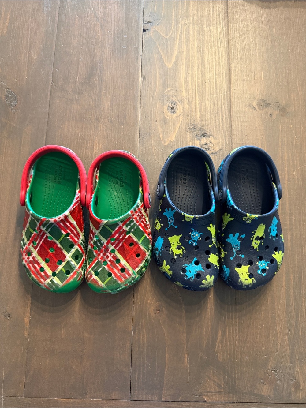 2 Pairs Boys Crocs Monsters & Christmas Holiday Plaid C9 Size
